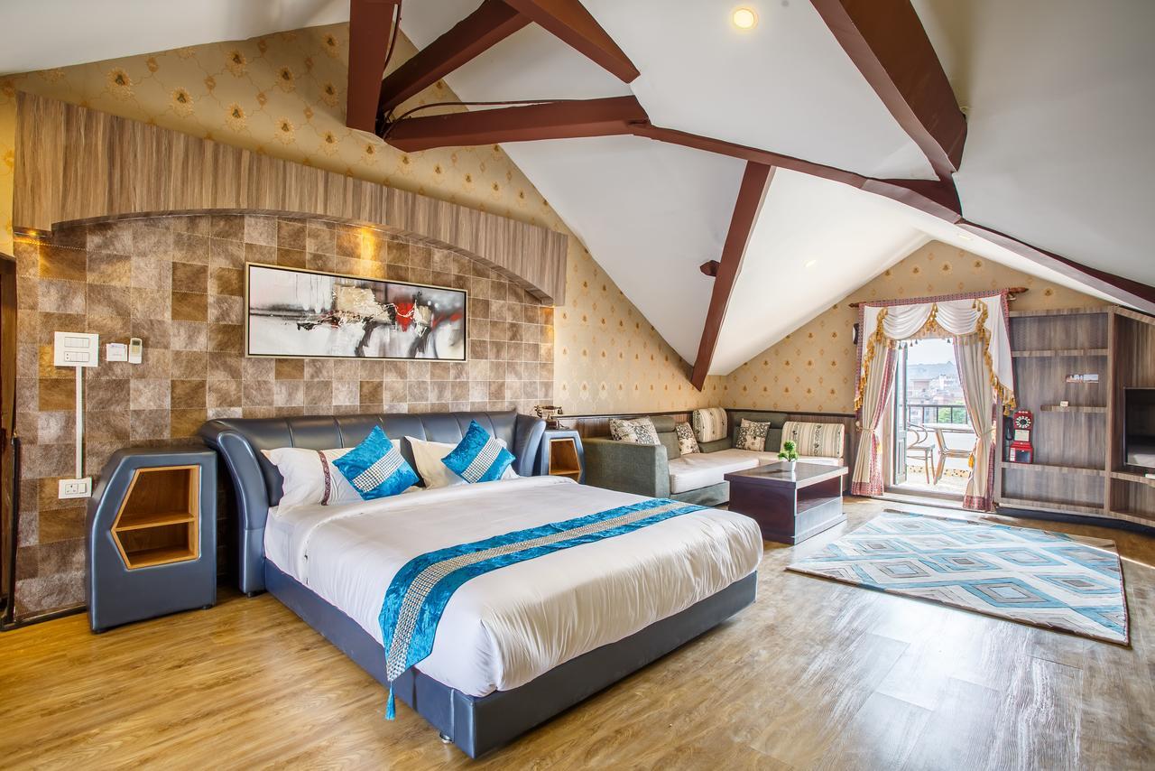 Royal Empire Boutique Hotel Katmandu Dış mekan fotoğraf