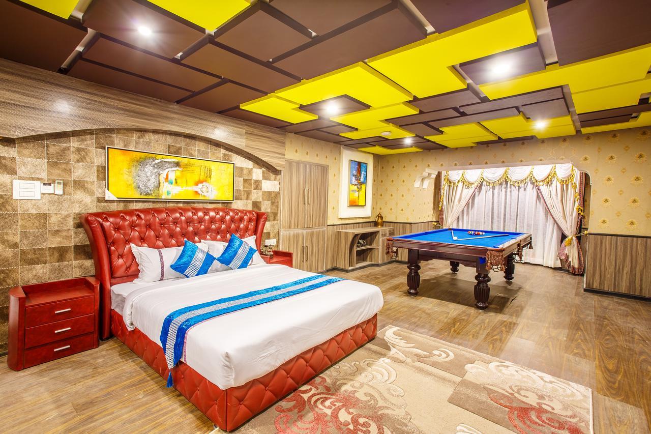 Royal Empire Boutique Hotel Katmandu Dış mekan fotoğraf