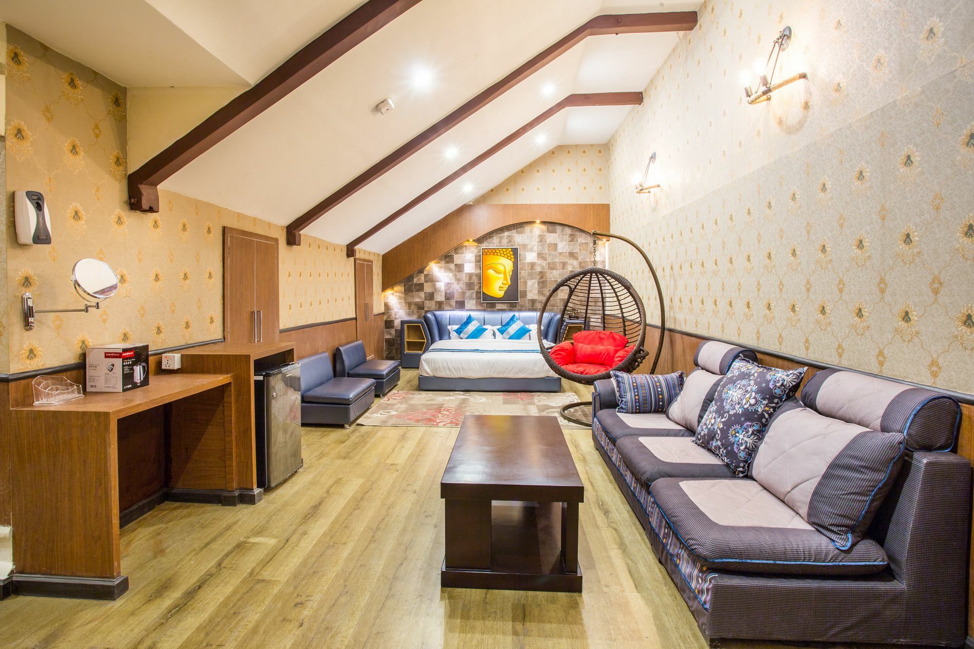 Royal Empire Boutique Hotel Katmandu Dış mekan fotoğraf